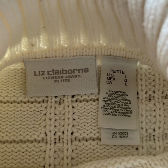 + nwot + LIZ CLAIBORNE Large Waffle Knit Turtleneck Sweater - Picture 6 of 6